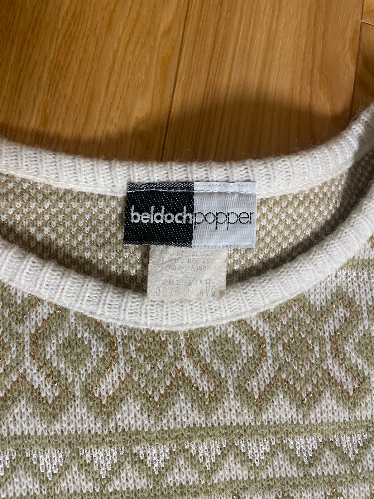Womens EUC Beldoch Popper M Green, Metallic Gold & White Sweater